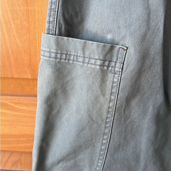 Women’s Casual green Pants - Picture 5 of 6